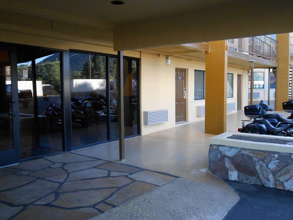 Howard Johnson By Wyndham Flagstaff Exterior photo