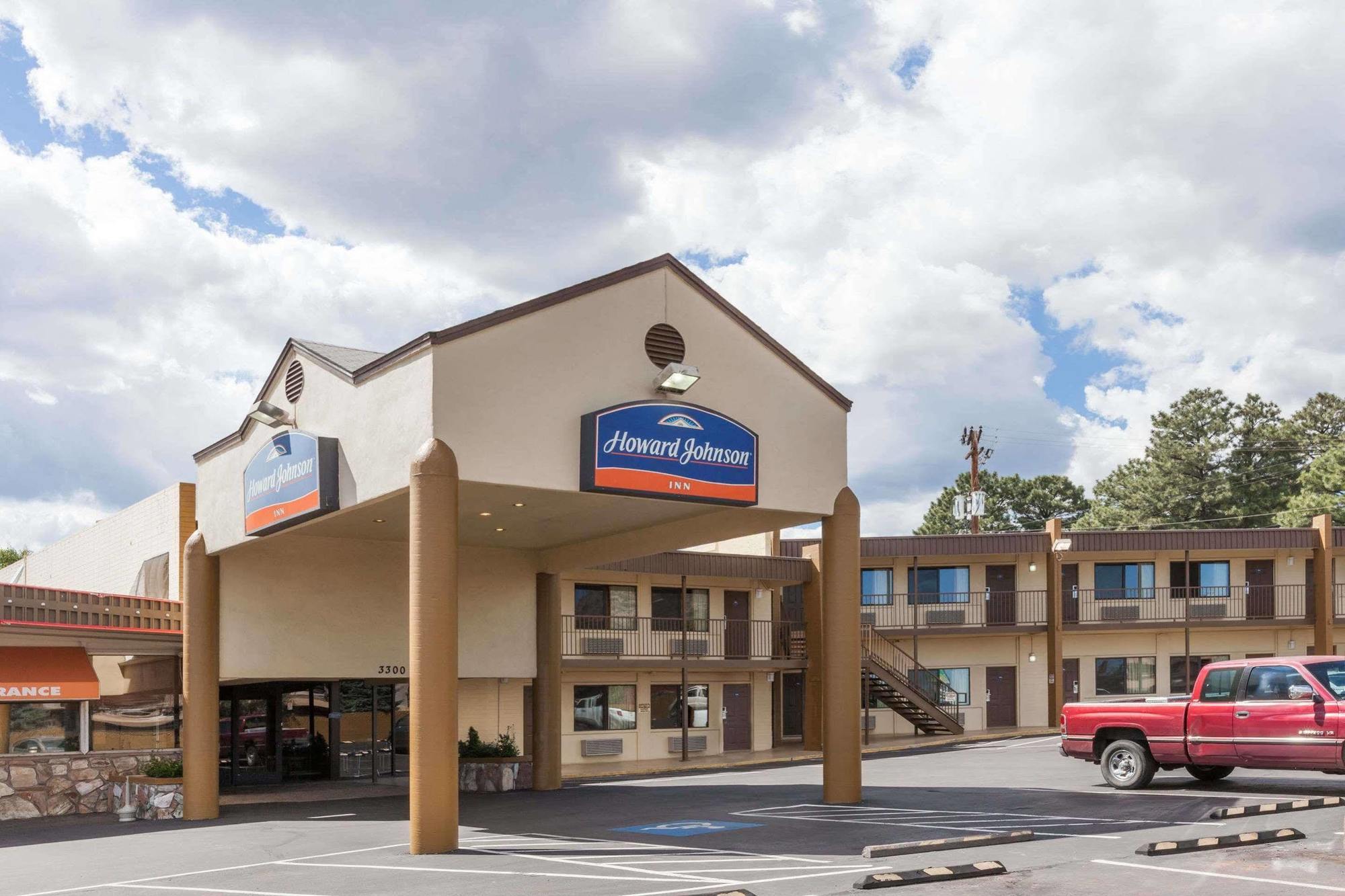 Howard Johnson By Wyndham Flagstaff Exterior photo